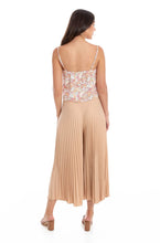 Load image into Gallery viewer, Sunray Pleated Pants