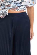 Load image into Gallery viewer, Sunray Pleated Pants